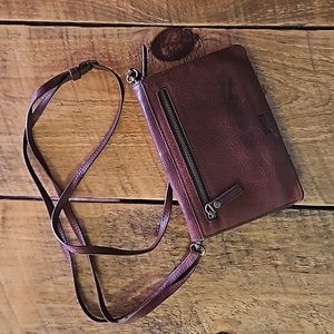 Duluth Trading Co. Leather wallet purse